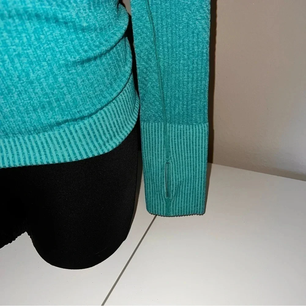 Lululemon Rest Less Pullover Size 6/8